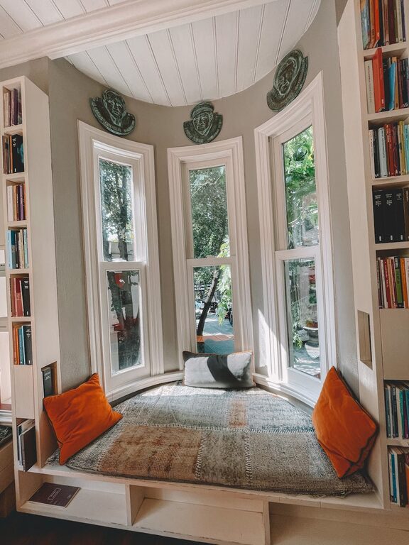 Tips for Creating a Cosy and Inviting Reading Nook at Home